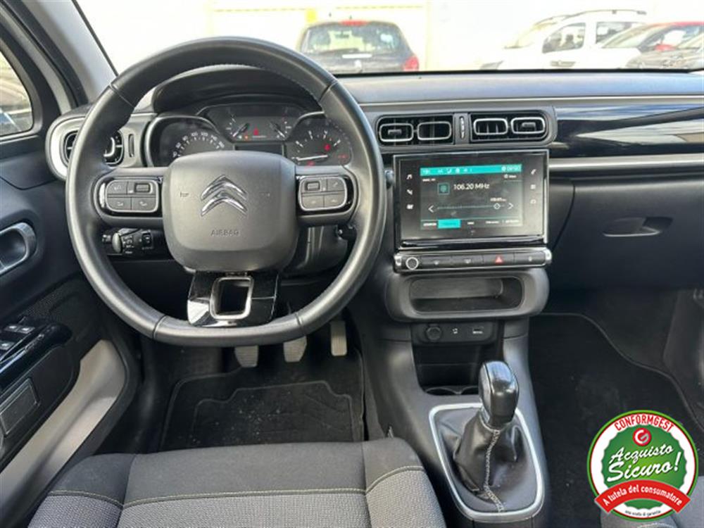 C3 C3 PureTech 82 Shine