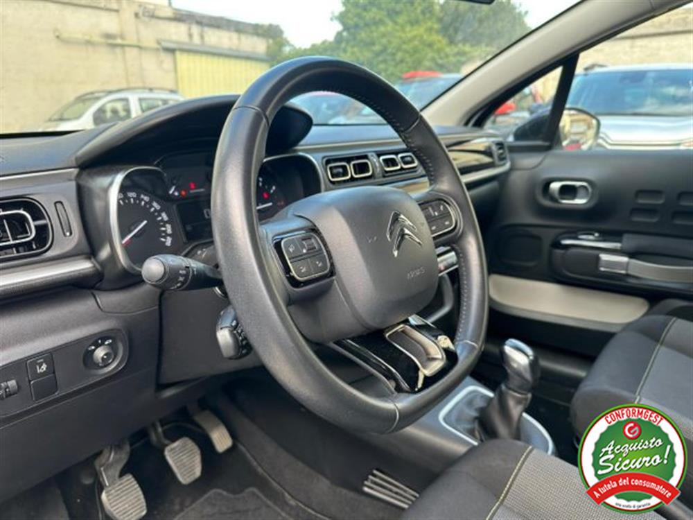 C3 C3 PureTech 82 Shine