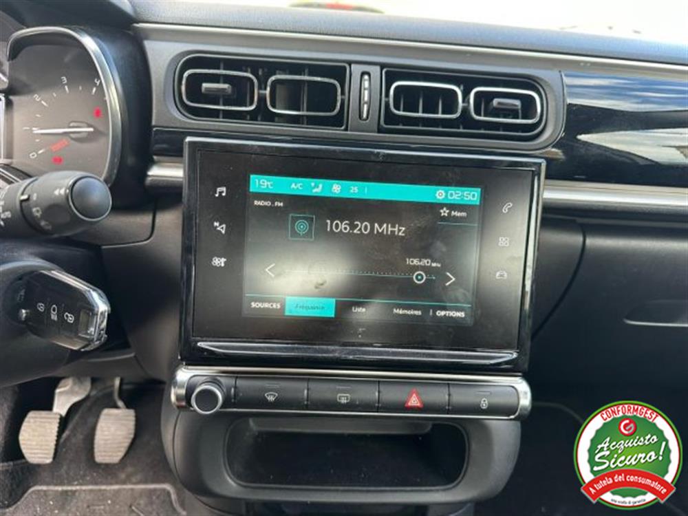 C3 C3 PureTech 82 Shine