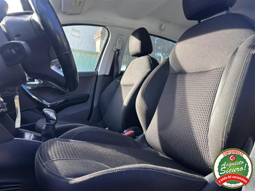 208 208 1° serie PureTech 82