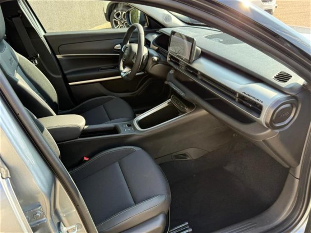 Avenger   Avenger 1.2 Turbo MHEV Summi