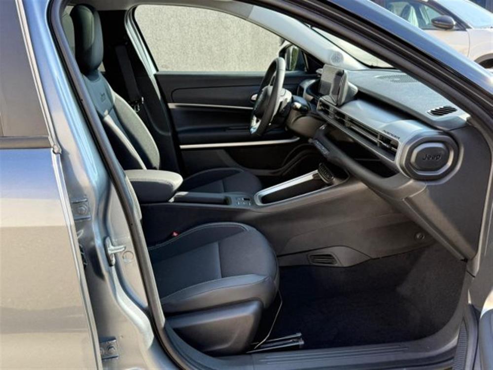 Avenger   Avenger 1.2 Turbo MHEV Summi