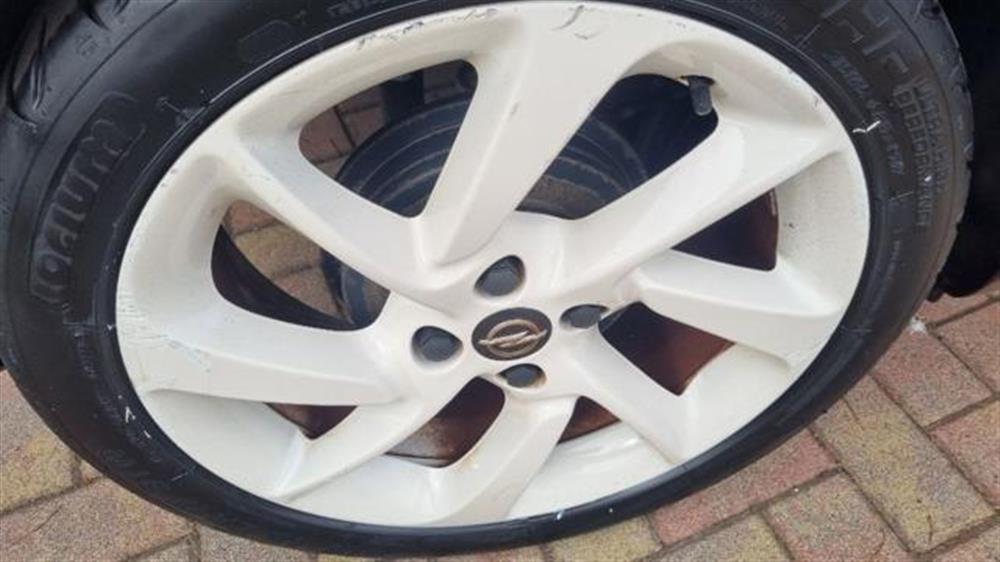 Adam   Adam 1.2 70 CV Jam