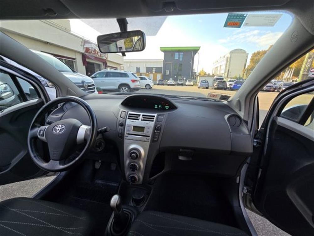 Yaris   Yaris 1.0 5 porte NEOPATEN