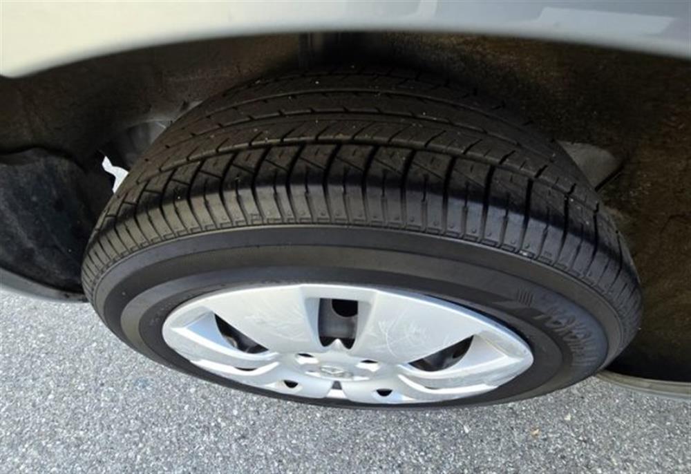 Yaris   Yaris 1.0 5 porte NEOPATEN