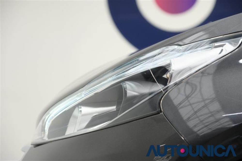 208   208 BENZINA PURETECH 82C