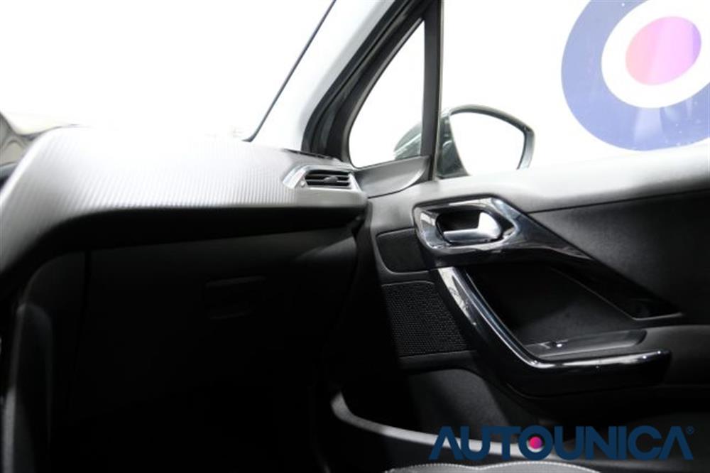 208   208 BENZINA PURETECH 82C