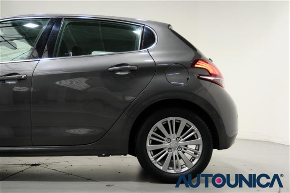 208   208 BENZINA PURETECH 82C