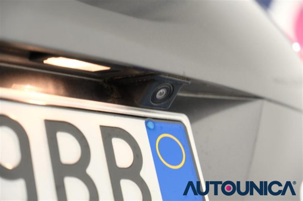 208   208 BENZINA PURETECH 82C