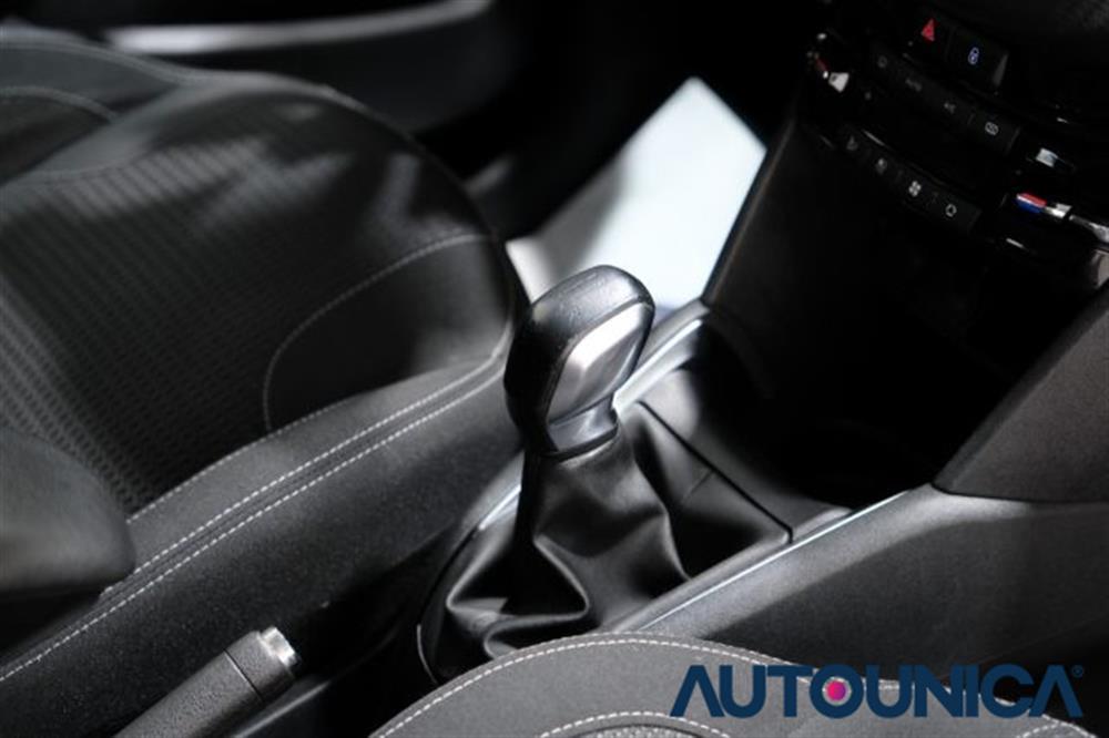 208   208 BENZINA PURETECH 82C