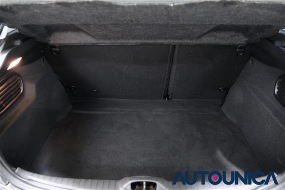 208   208 BENZINA PURETECH 82C