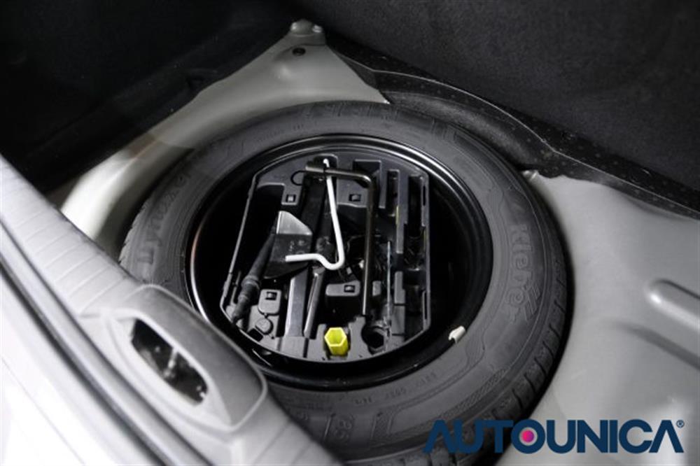 208   208 BENZINA PURETECH 82C