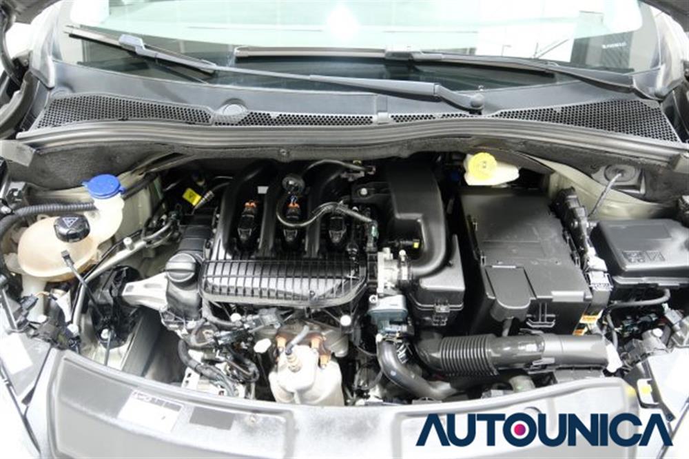 208   208 BENZINA PURETECH 82C