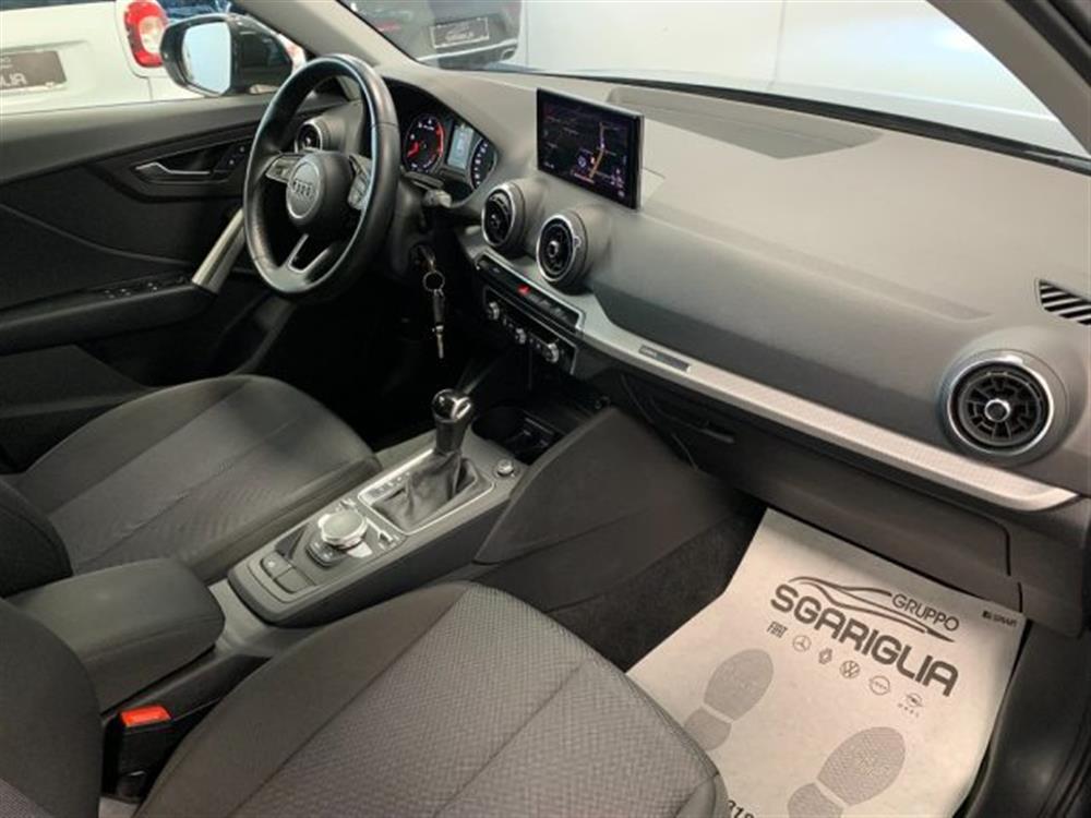 Q2 Q2 30 TDI S tronic Admi