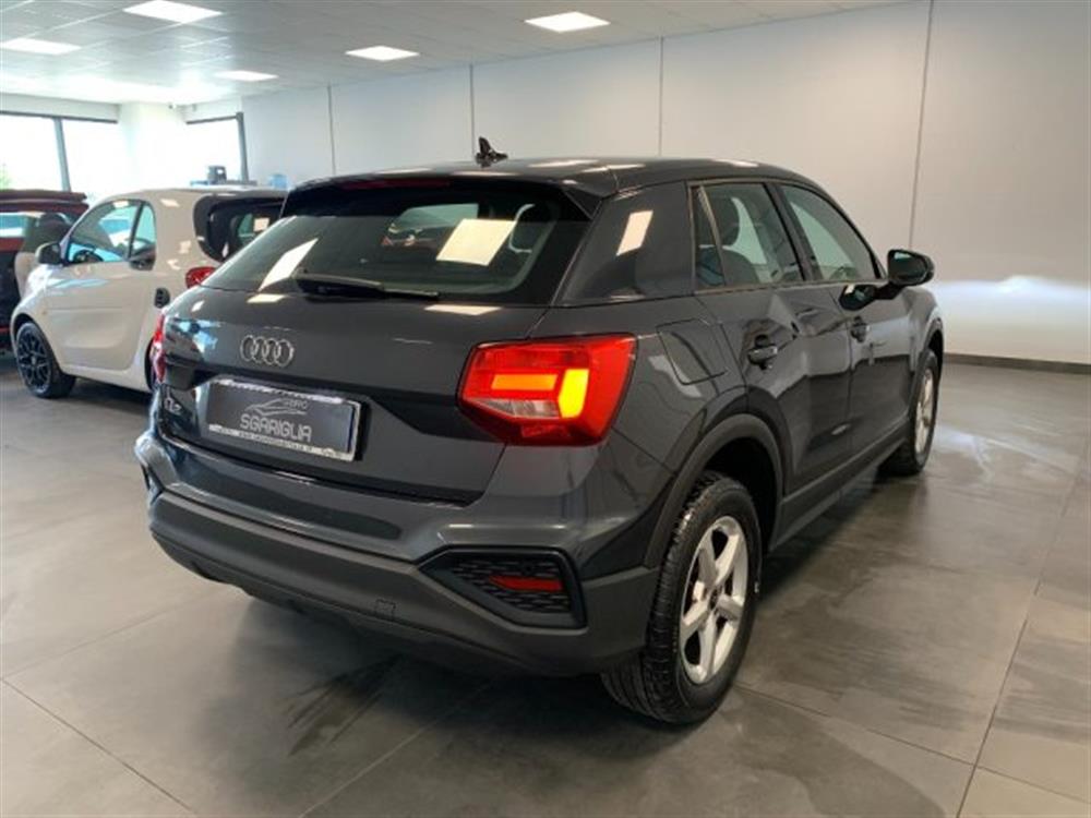 Q2 Q2 30 TDI S tronic Admi