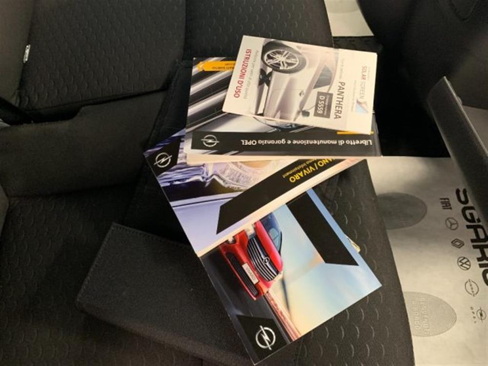 Vivaro Vivaro 9 Posti Passo Lungo