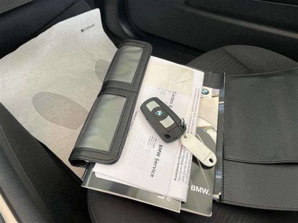 118 118 2.0d 143cv Cabrio