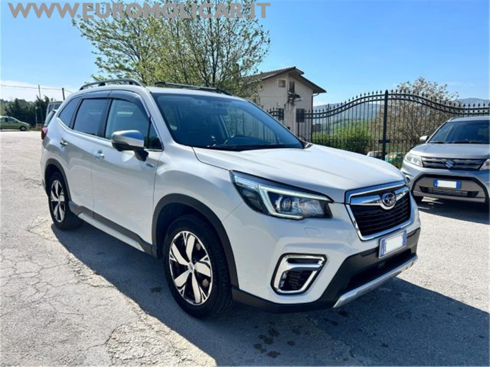 Forester   Forester 2.0 e-Boxer Premium
