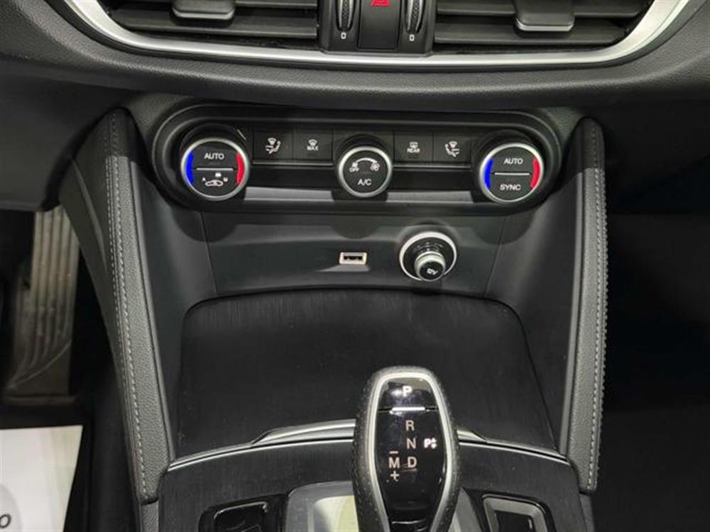 Stelvio   Stelvio 2.2 Turbodiesel 190