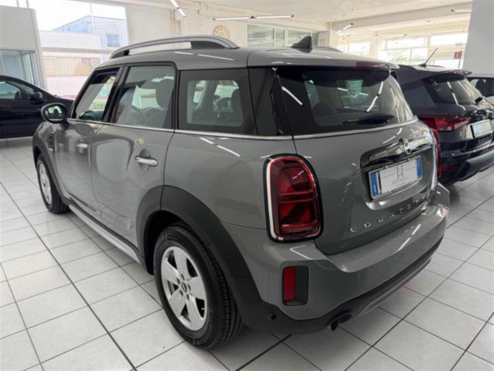 Countryman   Countryman 1.5 One D Business C