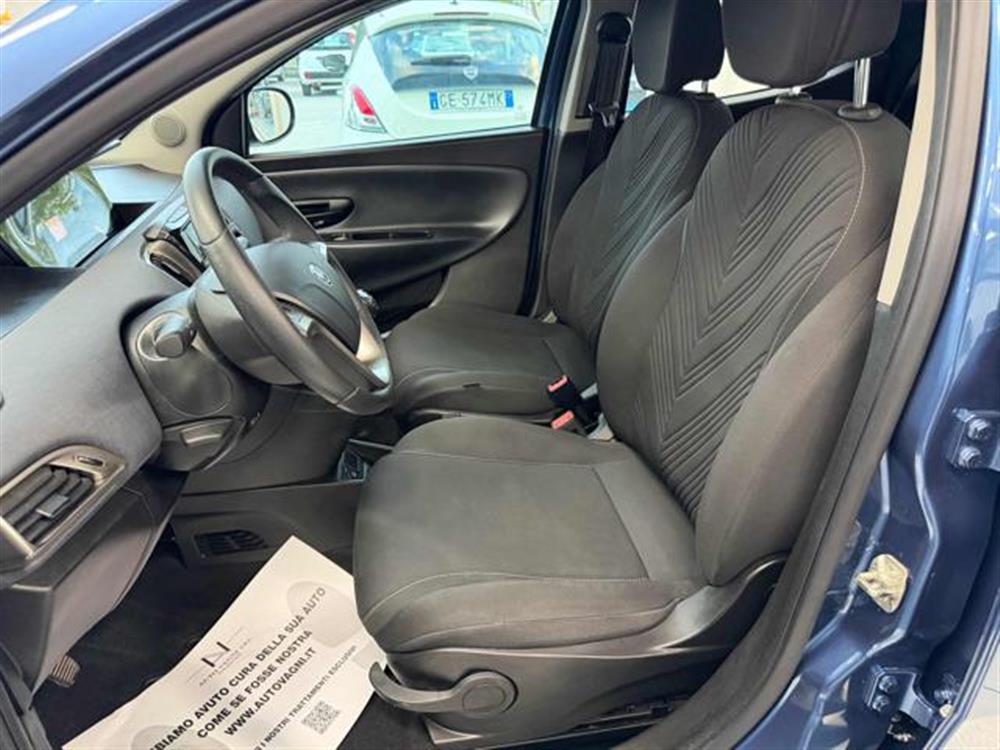 Ypsilon   Ypsilon 1.0 FireFly 5 porte