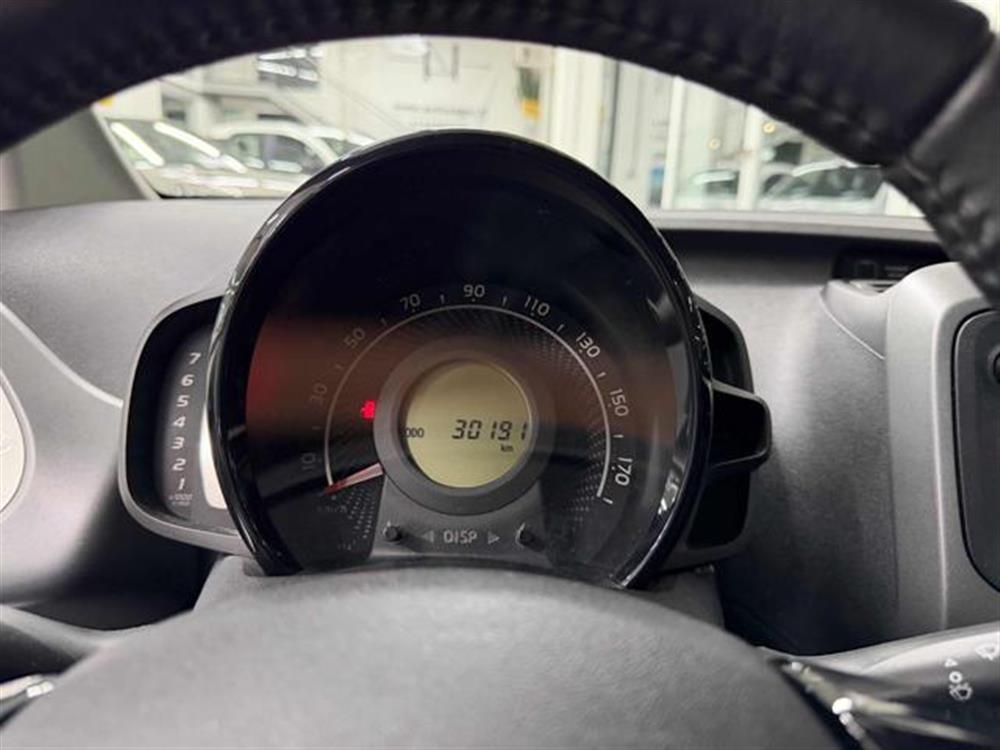 Aygo   Aygo Connect 1.0 VVT-i 72