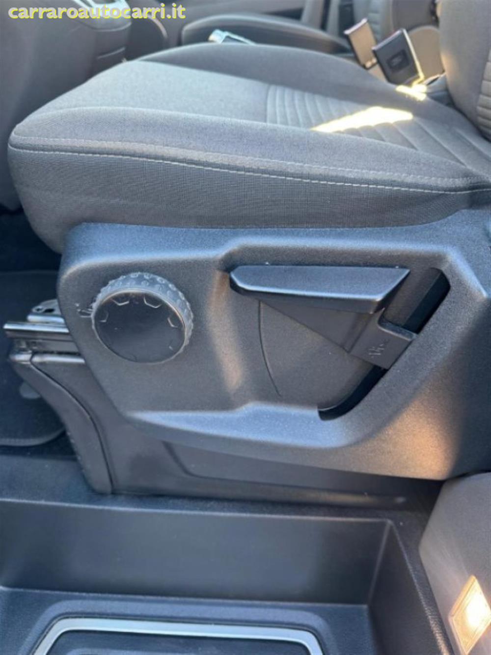 Tourneo Custom Tourneo Custom 320 2.0 EcoBlue 130C