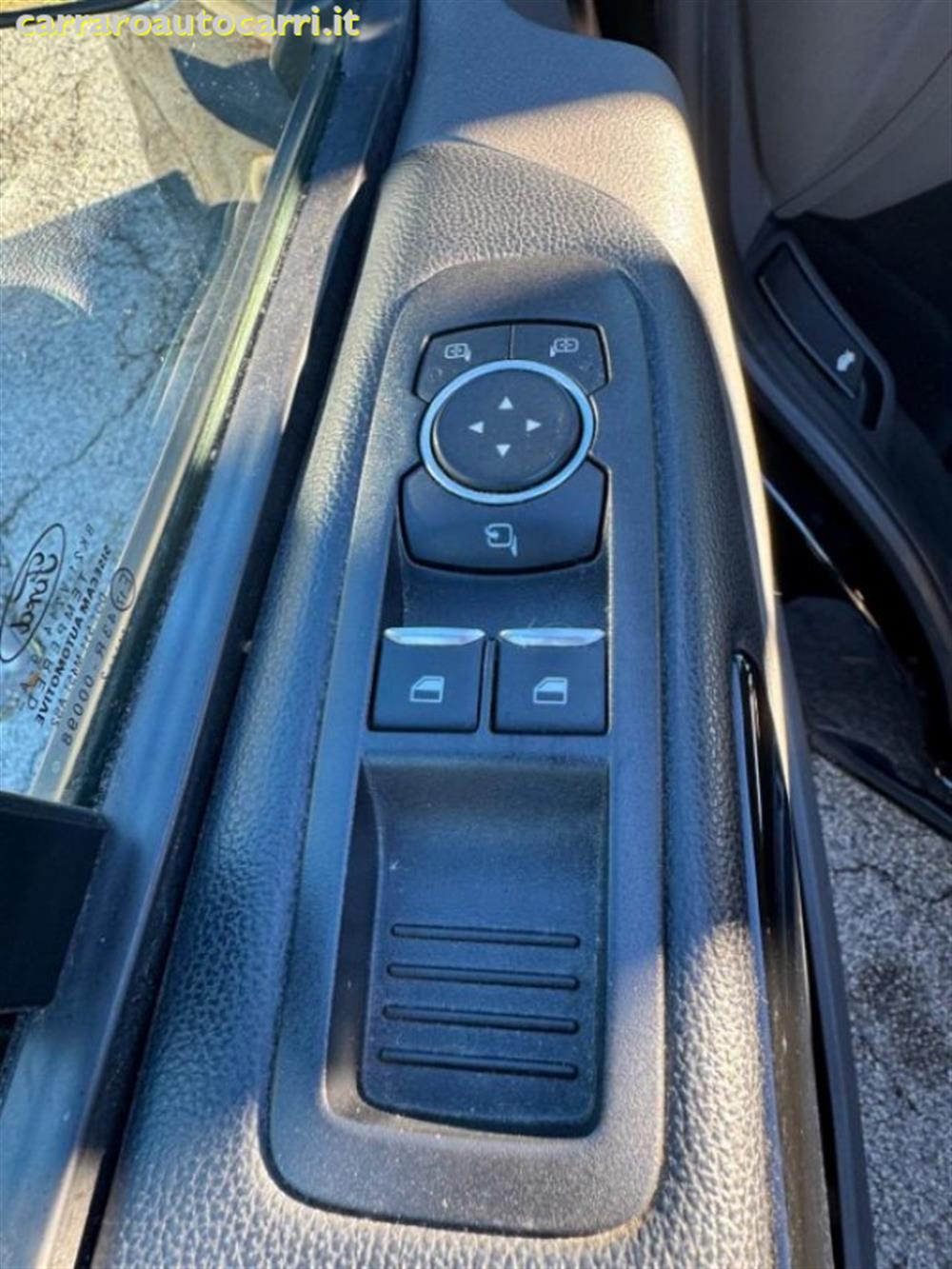 Tourneo Custom Tourneo Custom 320 2.0 EcoBlue 130C