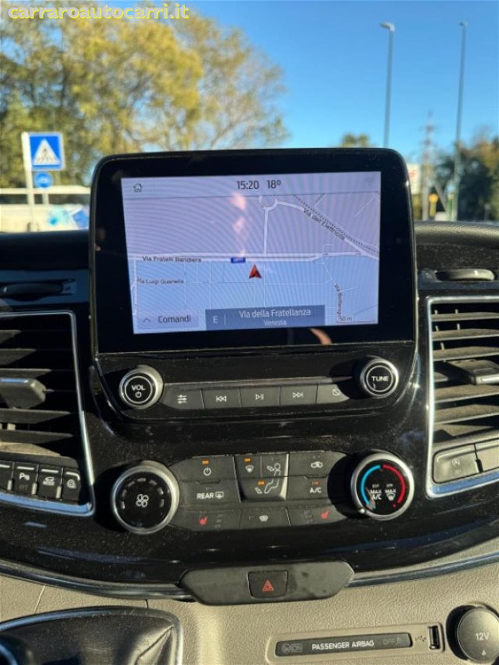 Tourneo Custom Tourneo Custom 320 2.0 EcoBlue 130C