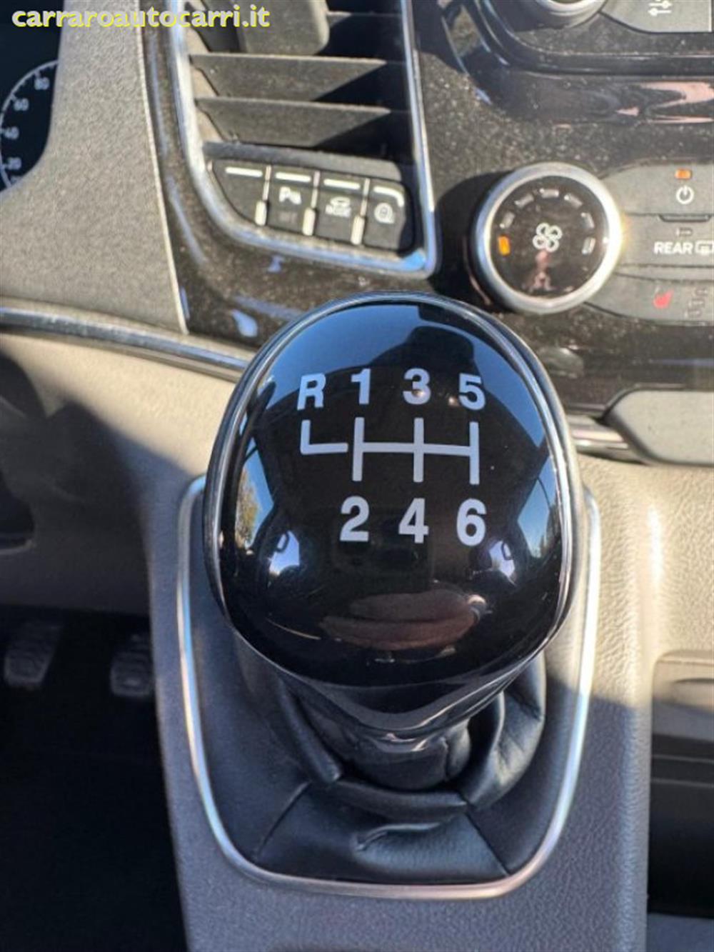 Tourneo Custom Tourneo Custom 320 2.0 EcoBlue 130C