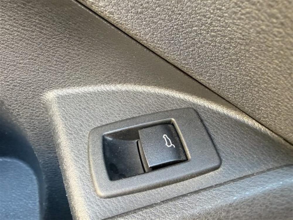 X1 X1 sDrive18d Advantage