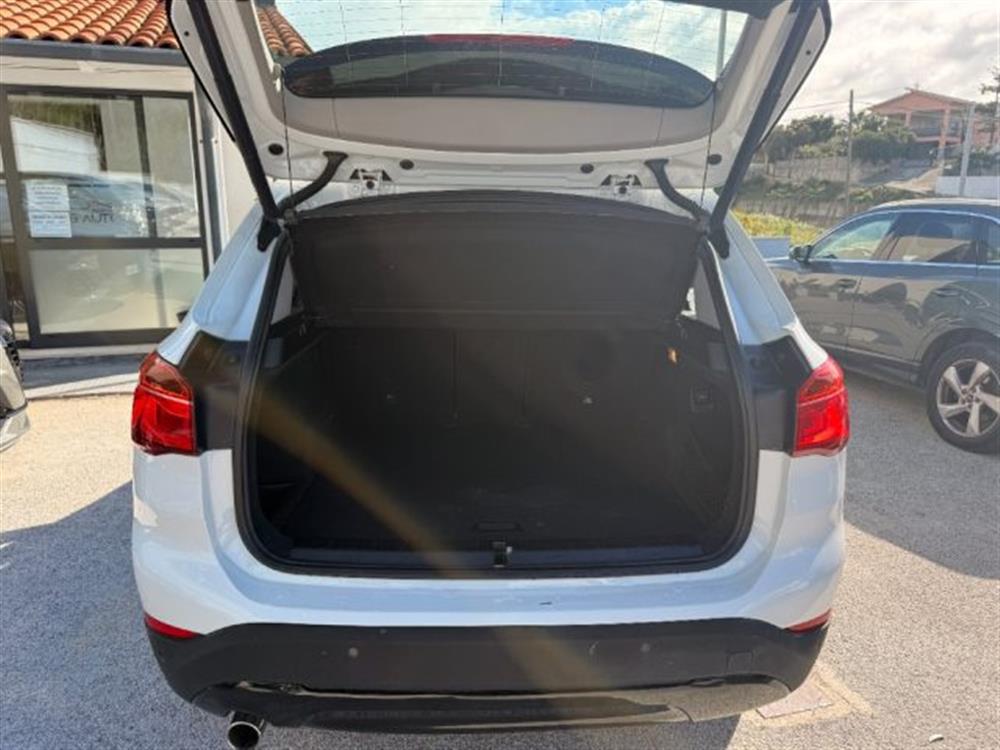 X1 X1 sDrive18d Advantage