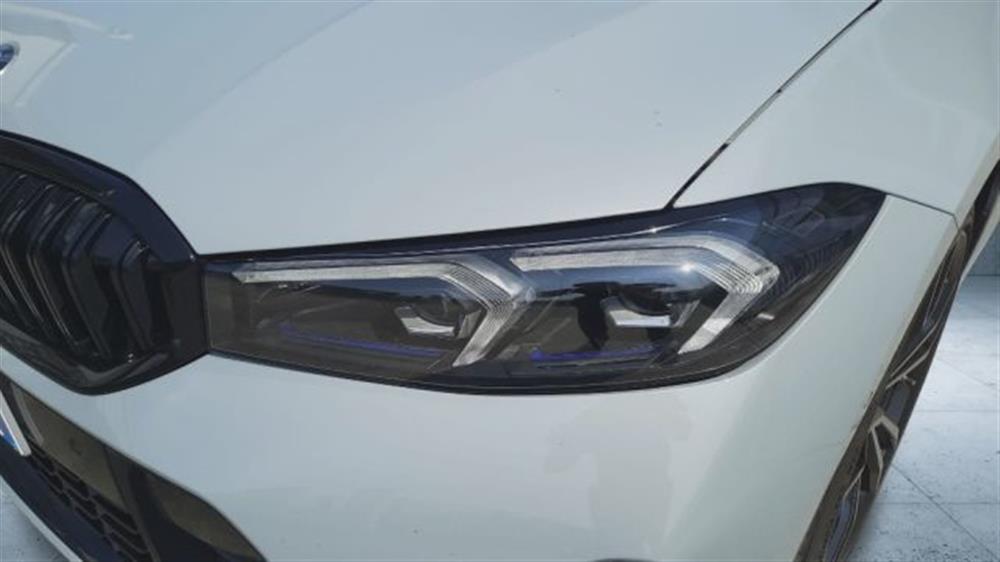 320 320 d 48V Touring Msport