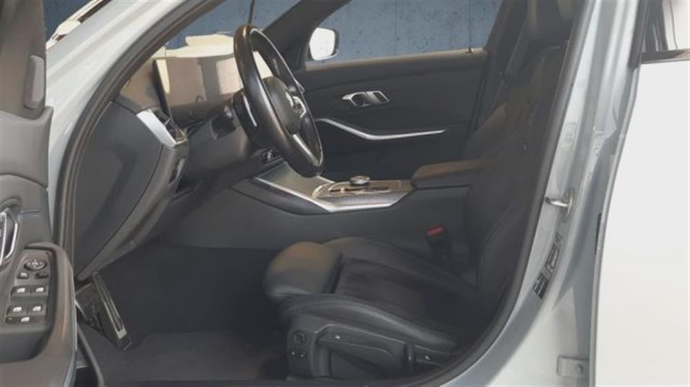 320 320 d 48V Touring Msport