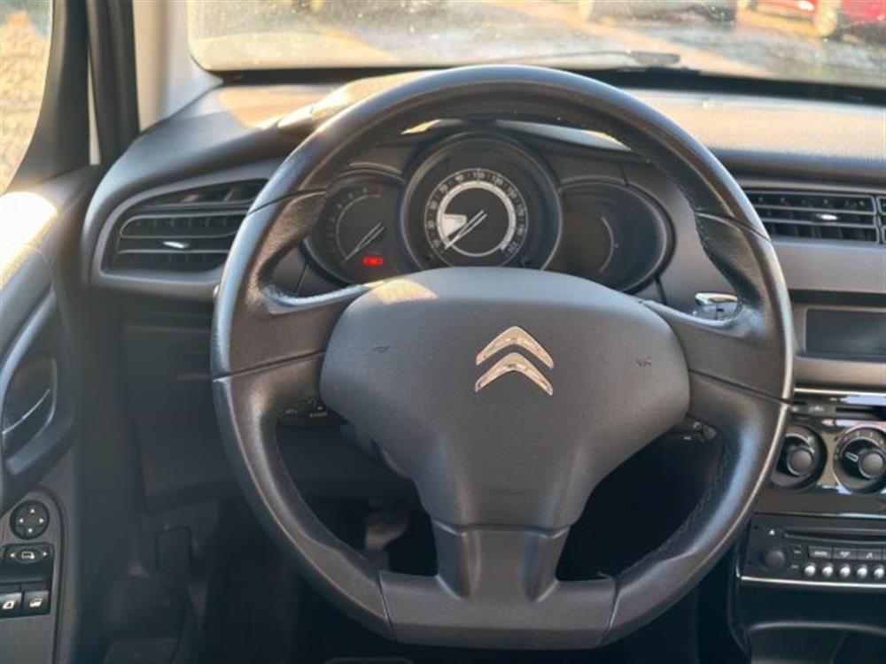 C3 C3 PureTech 82 X commer