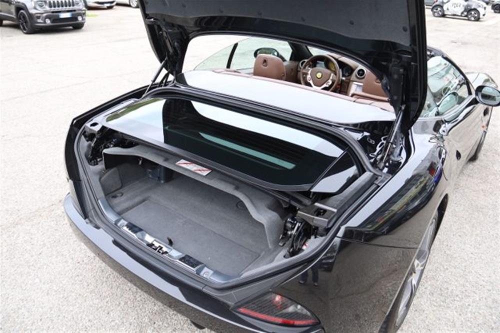 California California 30 Handling Speciale