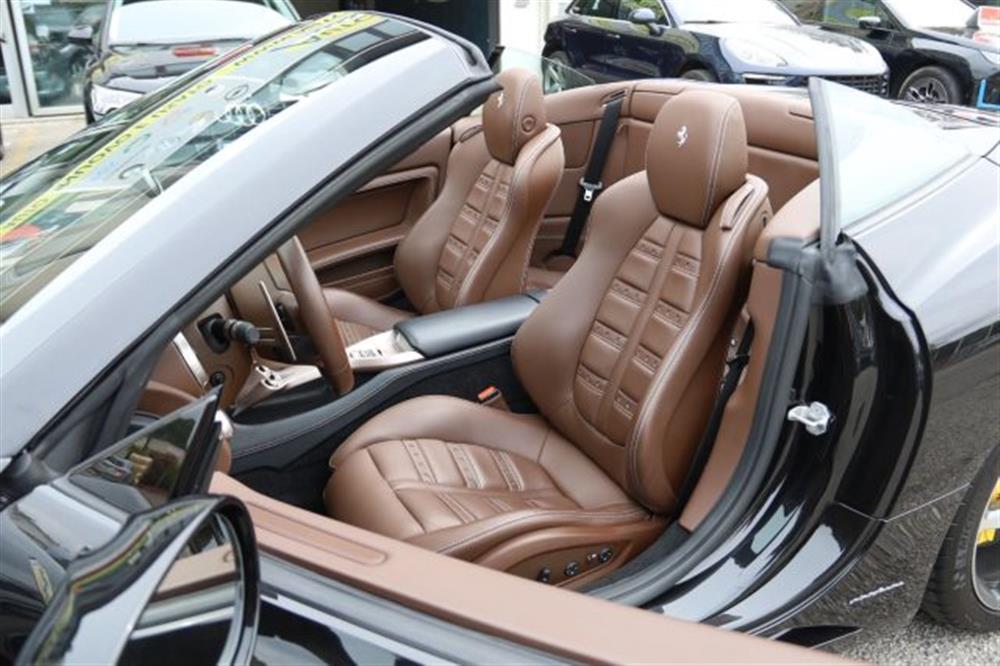 California California 30 Handling Speciale