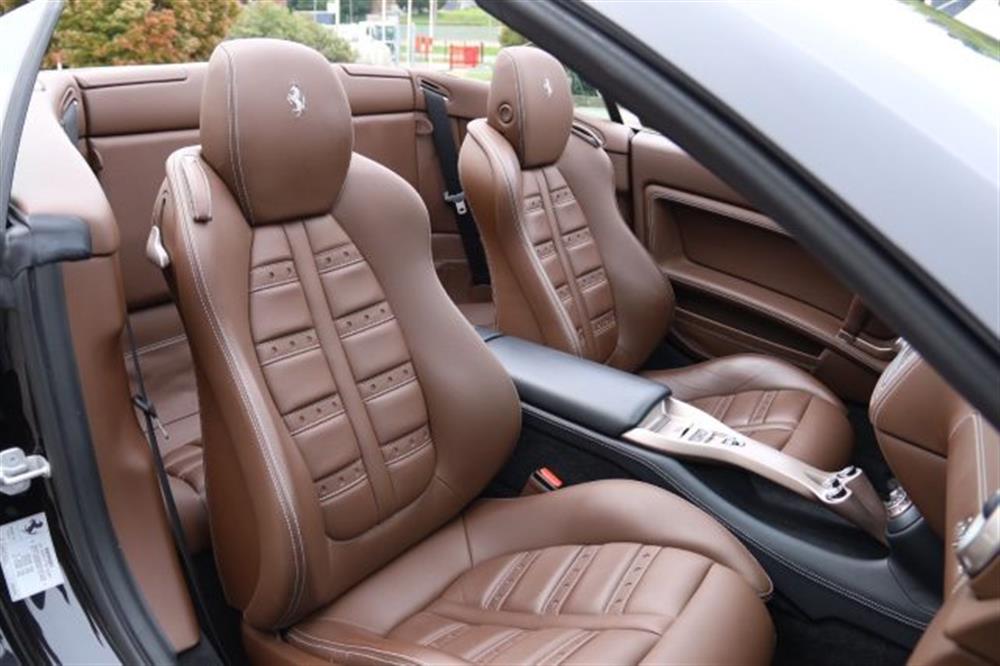 California California 30 Handling Speciale