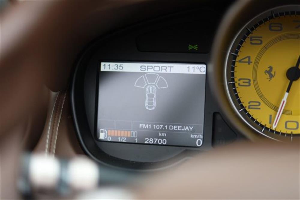 California California 30 Handling Speciale