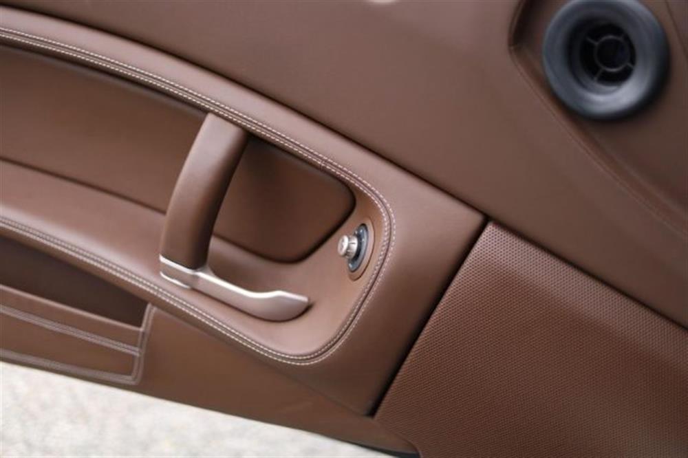 California California 30 Handling Speciale