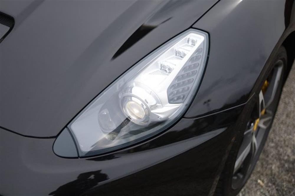 California California 30 Handling Speciale