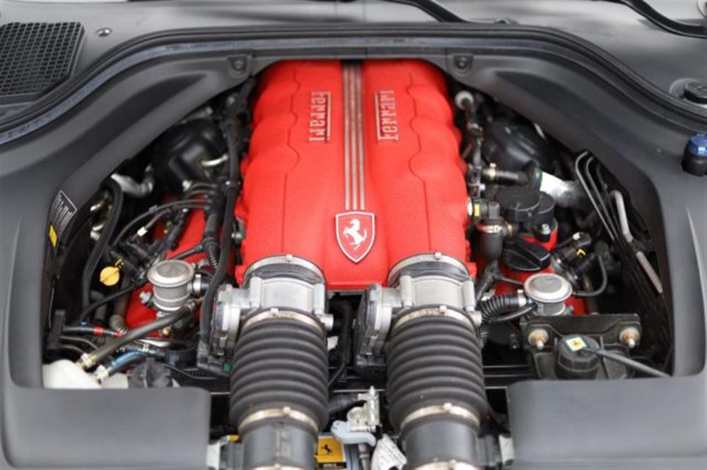 California California 30 Handling Speciale