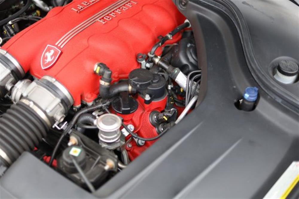 California California 30 Handling Speciale