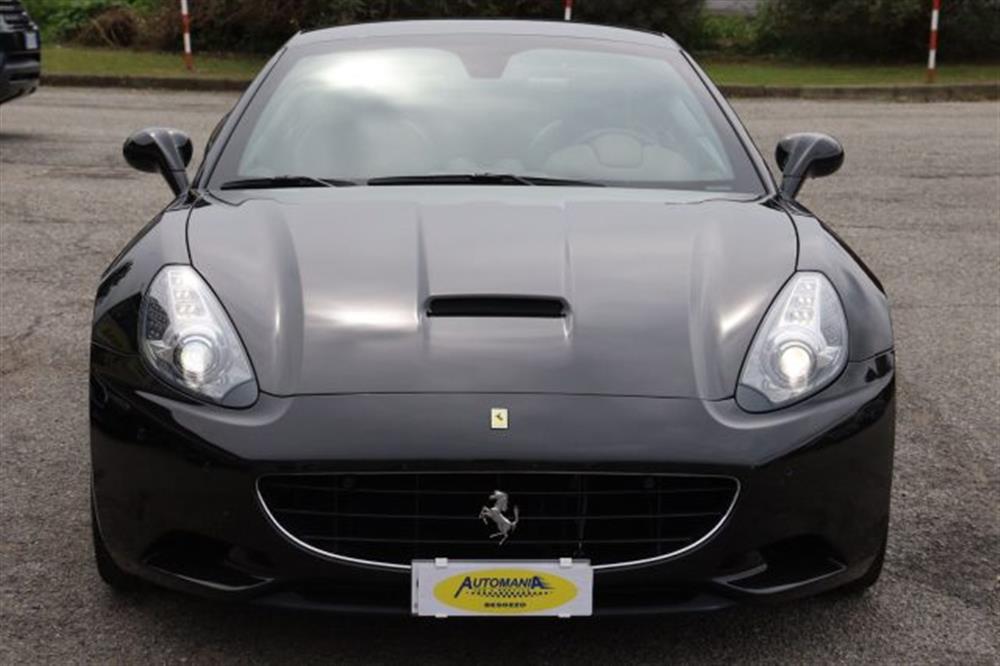 California California 30 Handling Speciale