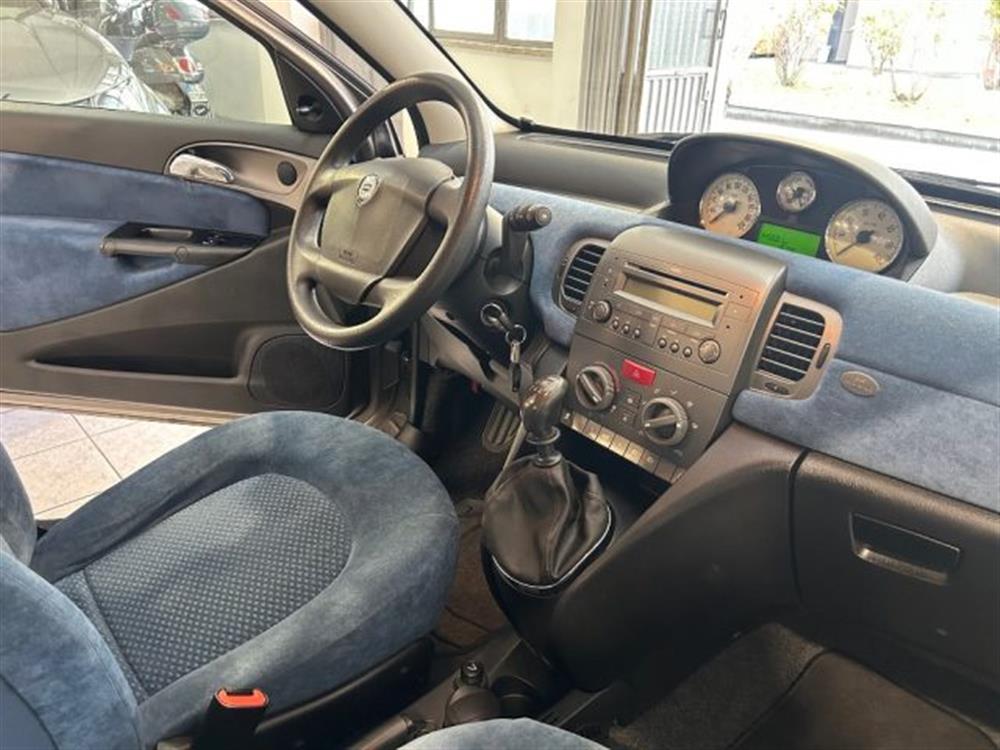 Ypsilon Ypsilon 1.2 Argento