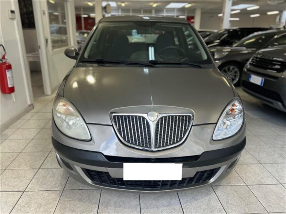 Ypsilon Ypsilon 1.2 Argento