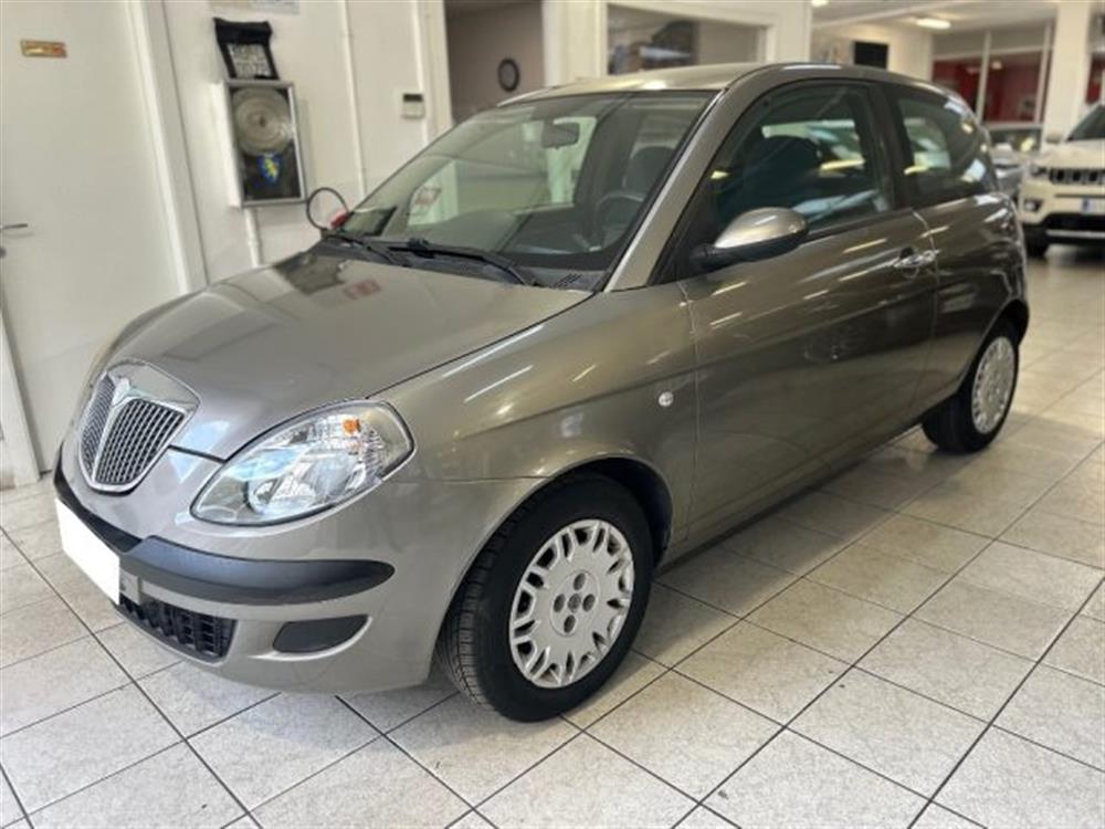 Ypsilon Ypsilon 1.2 Argento