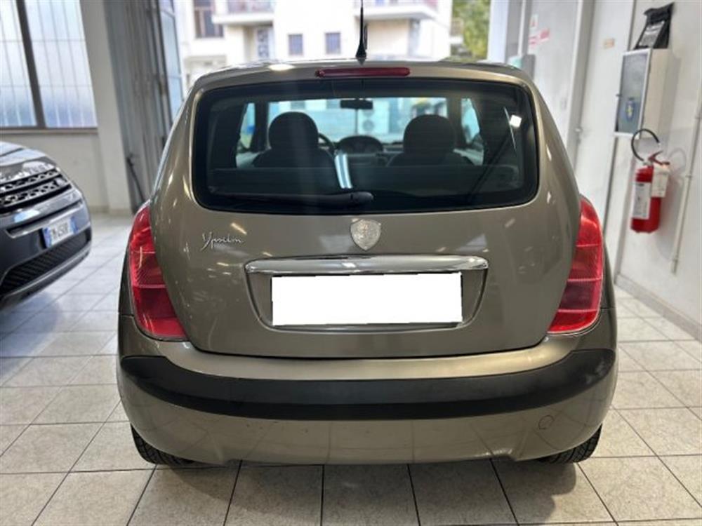 Ypsilon Ypsilon 1.2 Argento