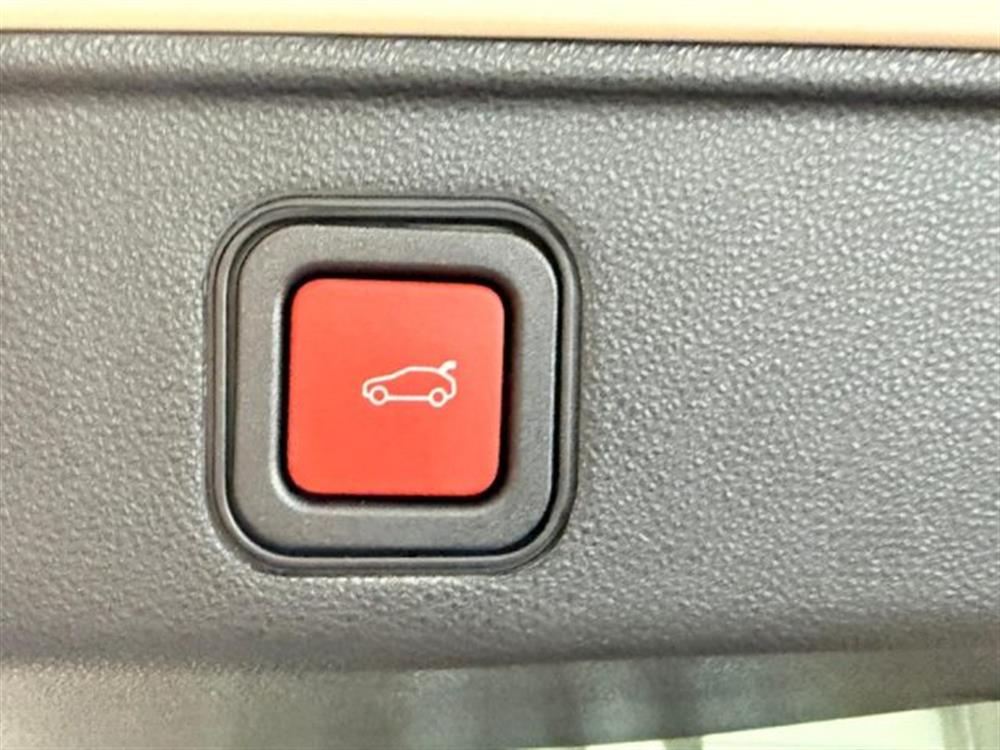 Junior Junior 1.2 136 CV Hybrid eD