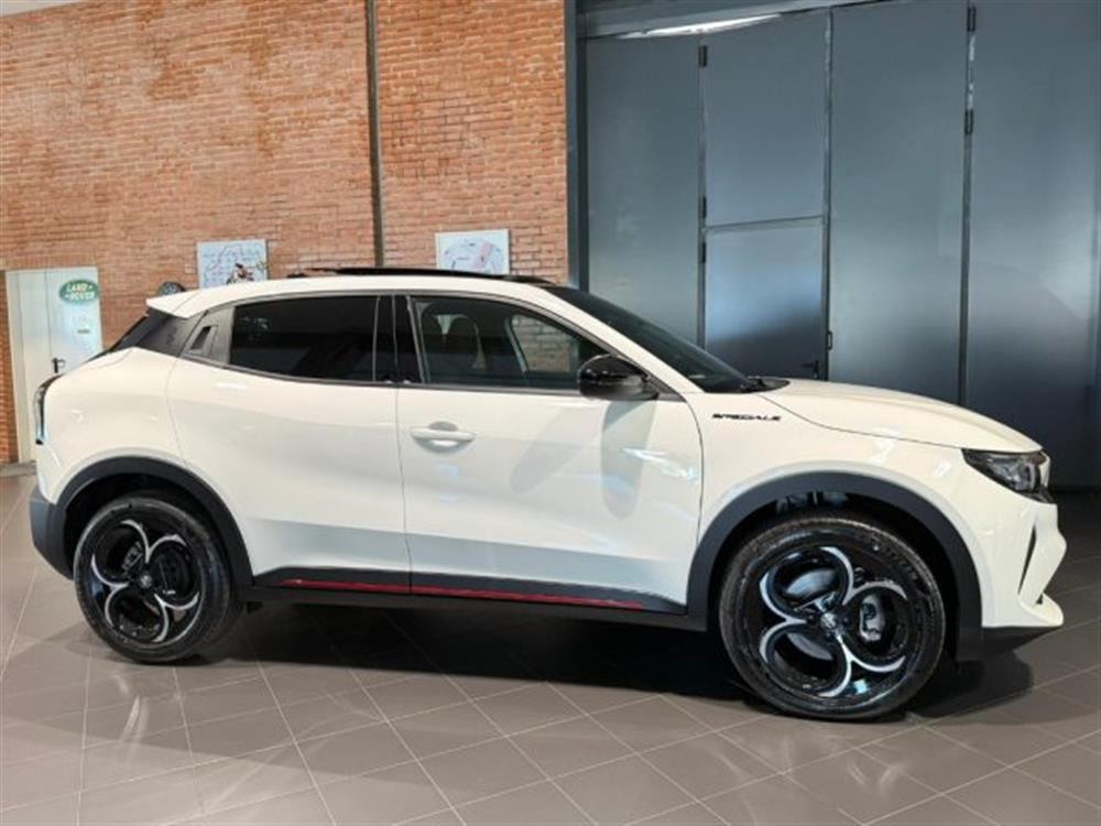 Junior Junior 1.2 136 CV Hybrid eD